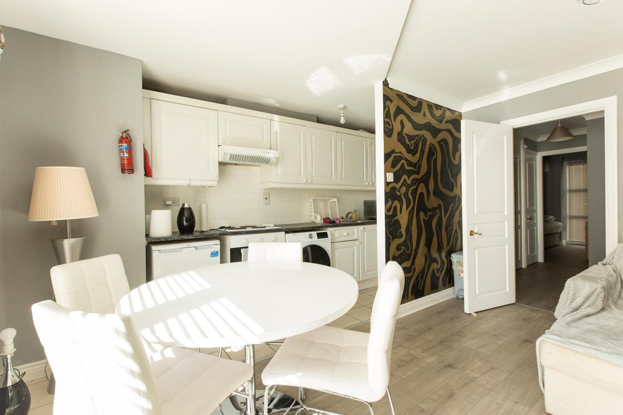 Modern Elegant Central Apt With Parking 都柏林 外观 照片